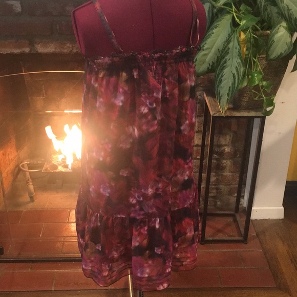 Girl’s Dress - Picture 3 of 4